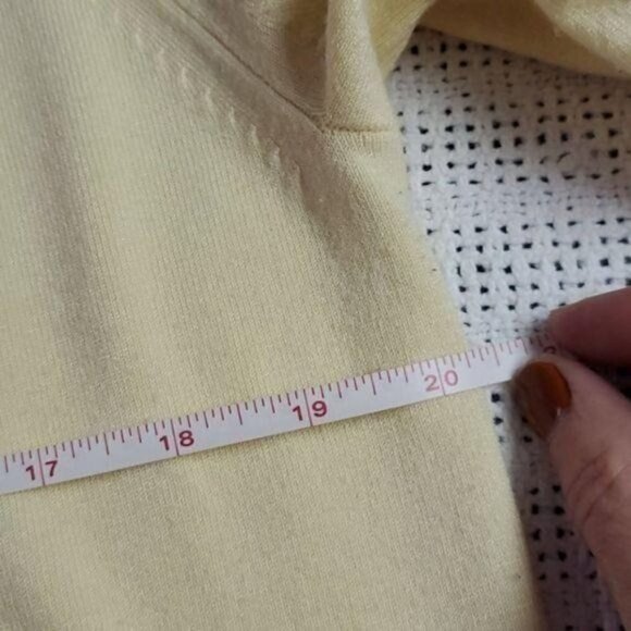 Hampshire Studio Vintage Soft Yellow Long Sleeve Zippered Sz L Sweater - Picture 8 of 9